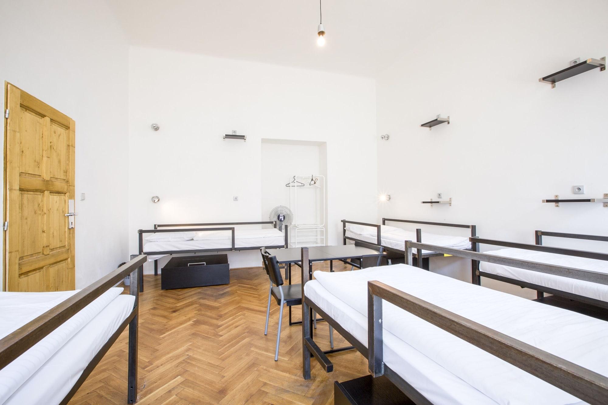 Sophie'S Hostel Prague Ngoại thất bức ảnh