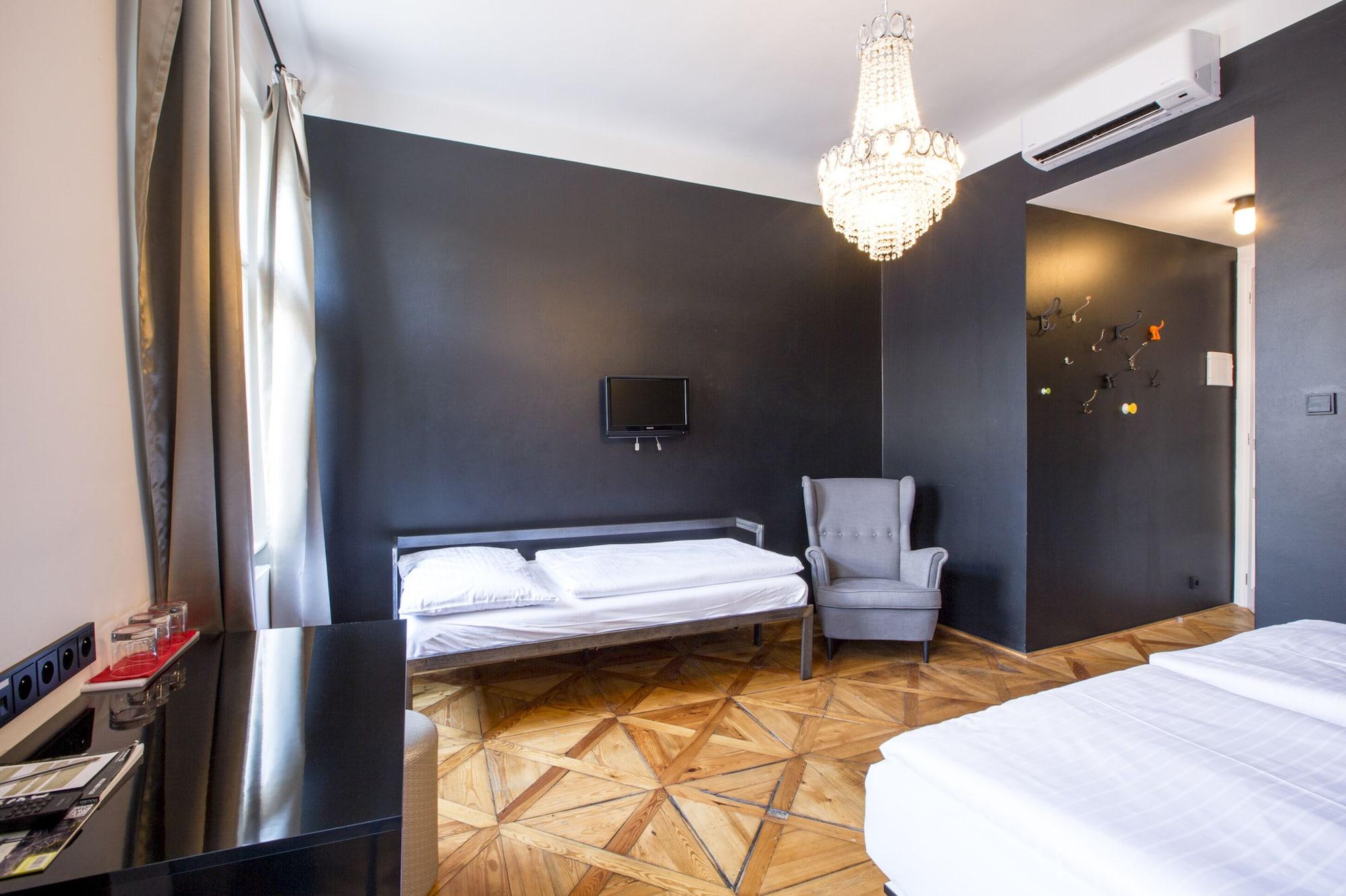 Sophie'S Hostel Prague Ngoại thất bức ảnh