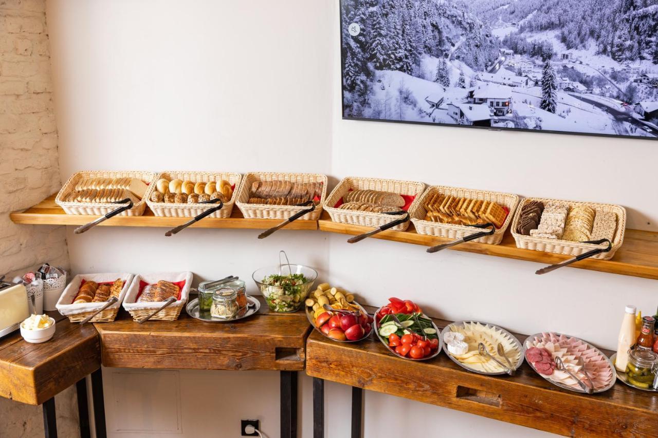 Sophie'S Hostel Prague Ngoại thất bức ảnh